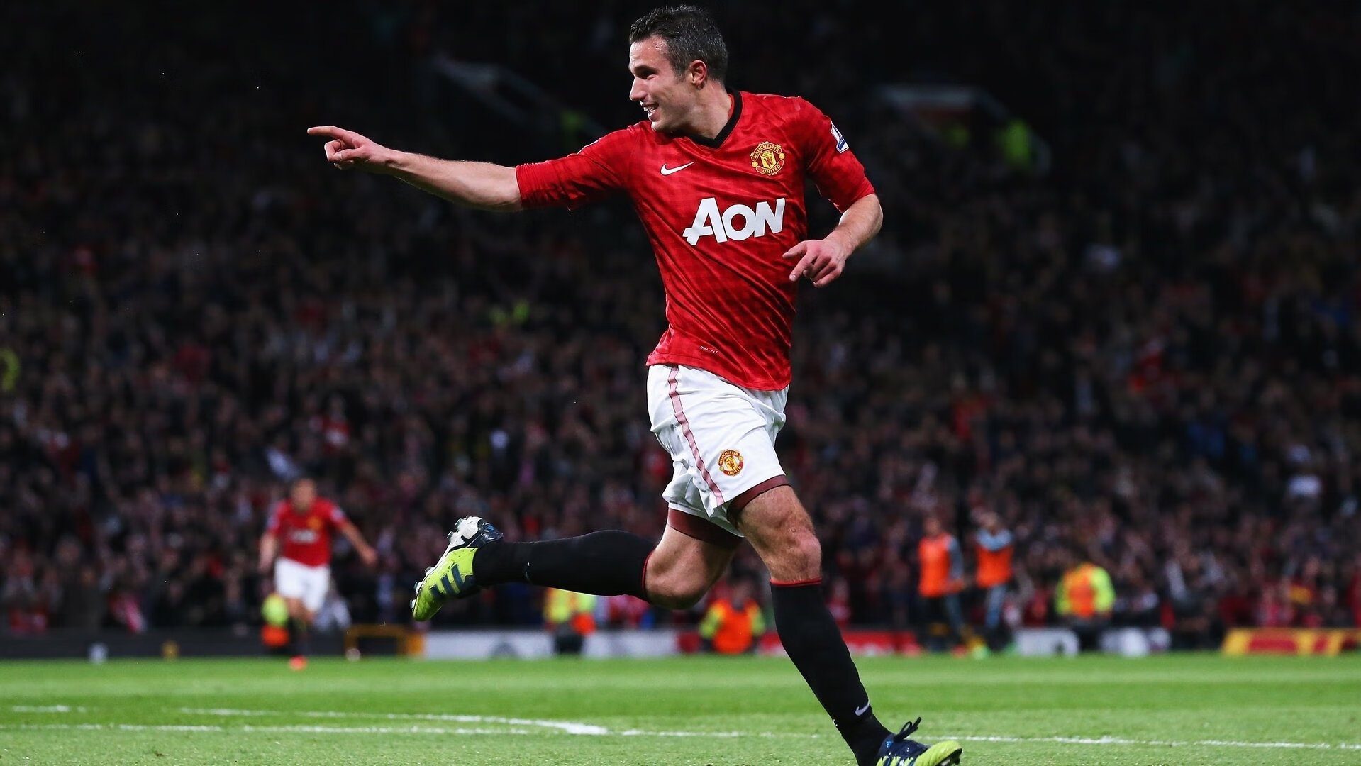 米兰体育足球-澳大利亚选手查默斯刷新个人最佳，澳大利亚查尔莫斯游泳